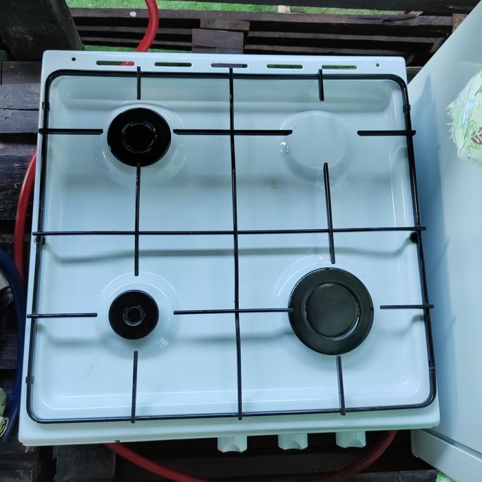 Vând Plita pe gaz - standard