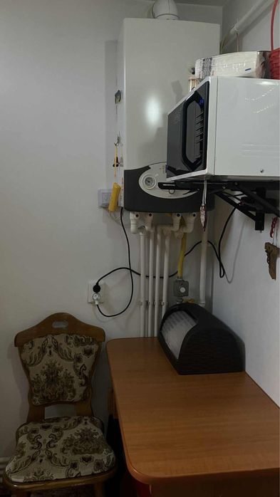 Vand apartament mobilat