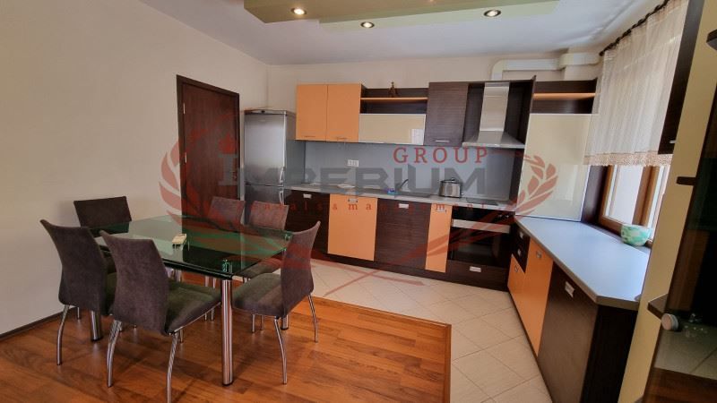 Дава се под наем Двустаен апартамент в Варна, Лятно кино Тракия - 65 кв.м за 612 € - Снимка #2