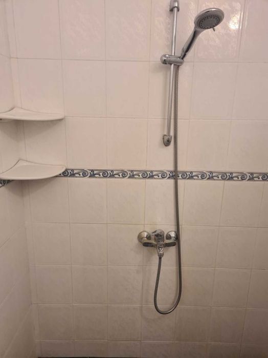 Тристаен апартамент във Въстанически