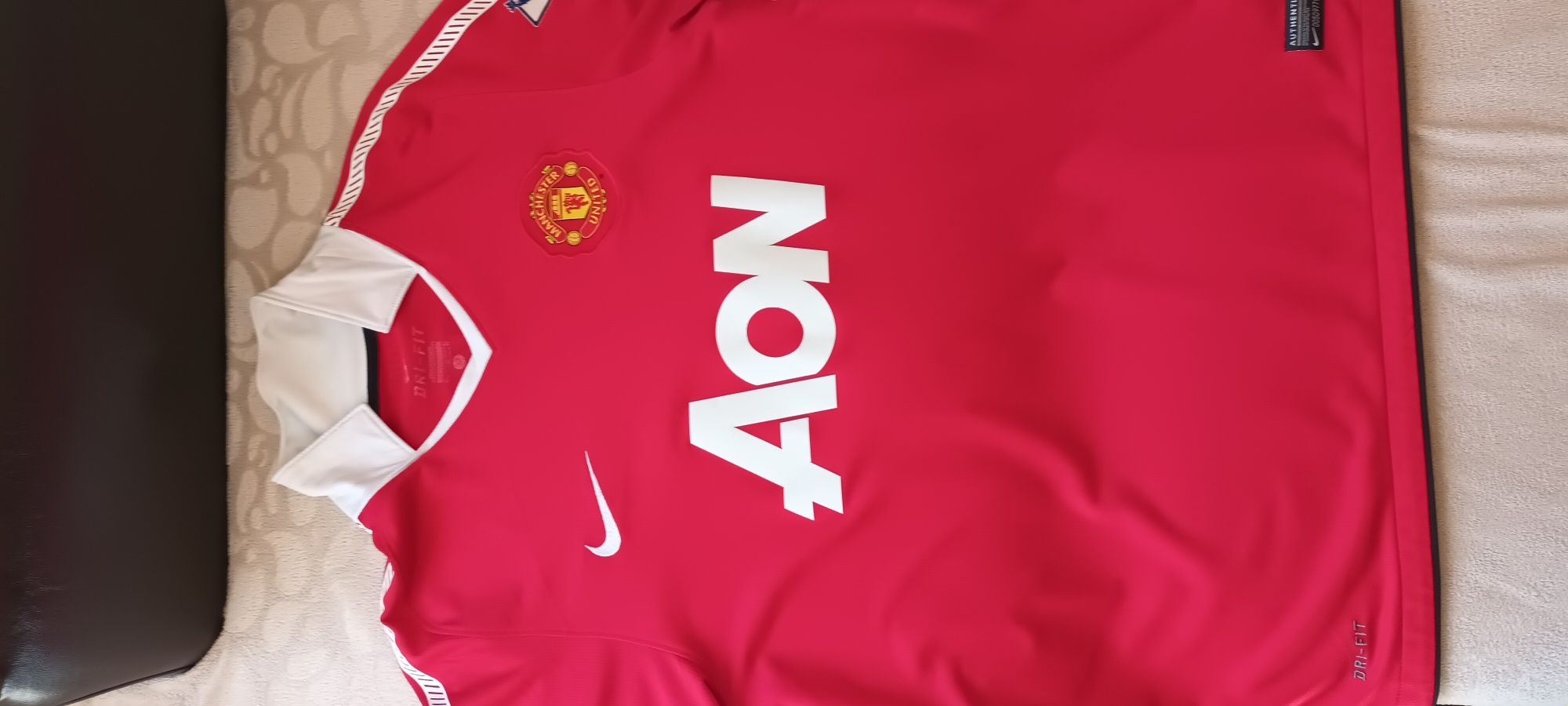 Тениска на Manchester United