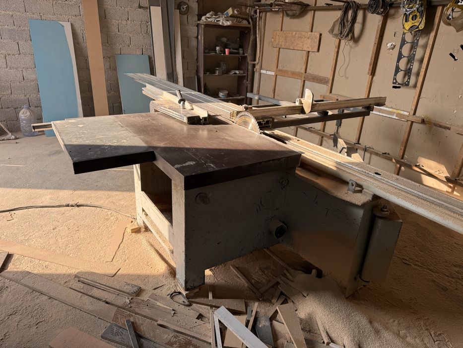 Распиловочный станок