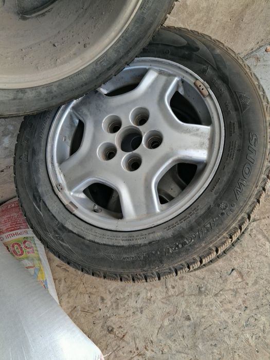Продается диск размер 15 тайота 10