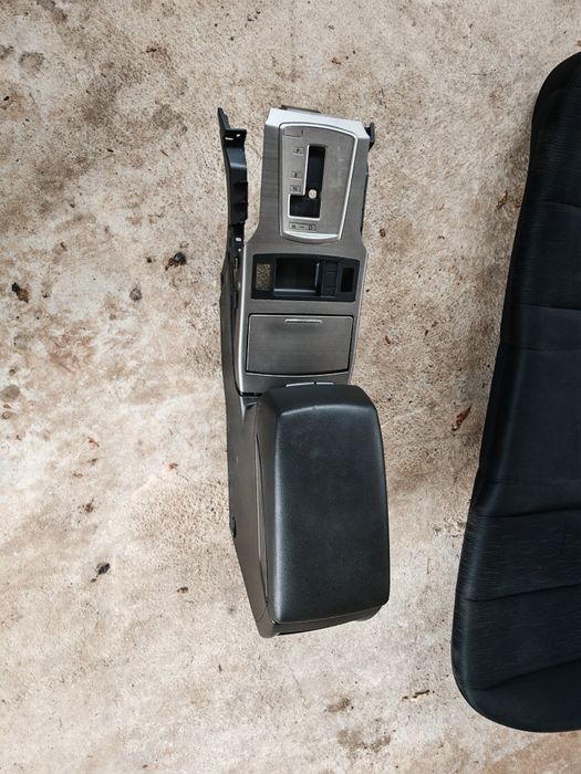 Салон за Субару Аутбек б14/Subaru Outback b14