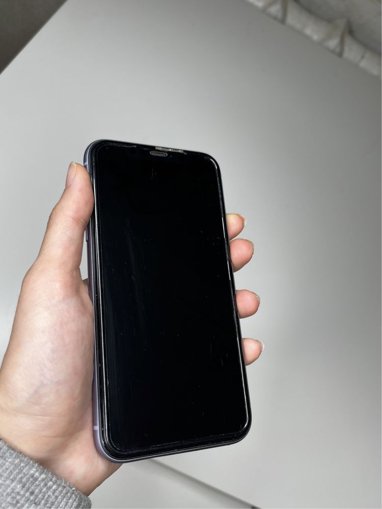 iPhone 11 (фиолетовый)