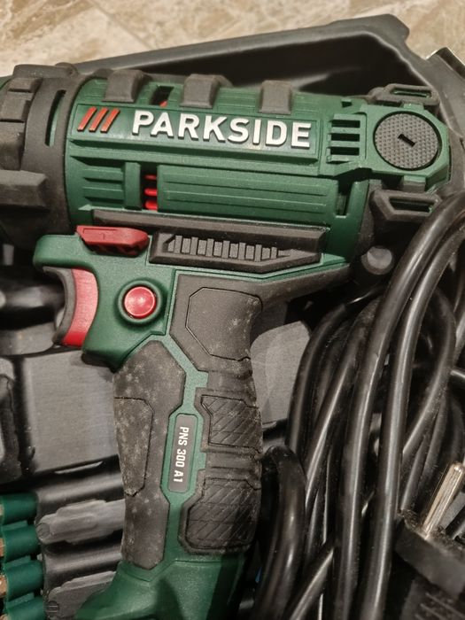 Пробивен винтоверт PARKSIDE PNS 300 A1