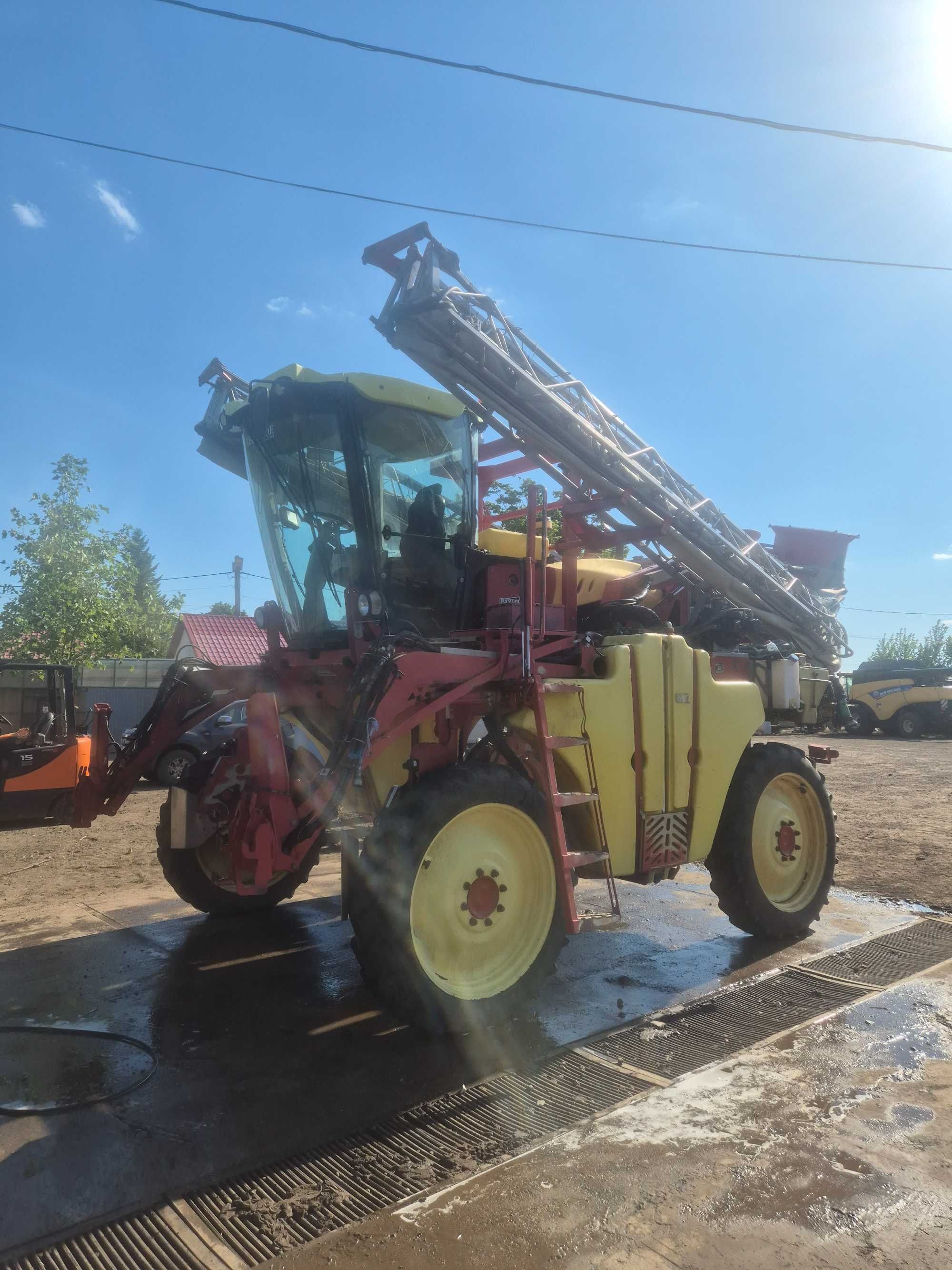 Autopropulsata VERMANDE 12R + Sistem SMULGERE/TAIERE 6 randuri