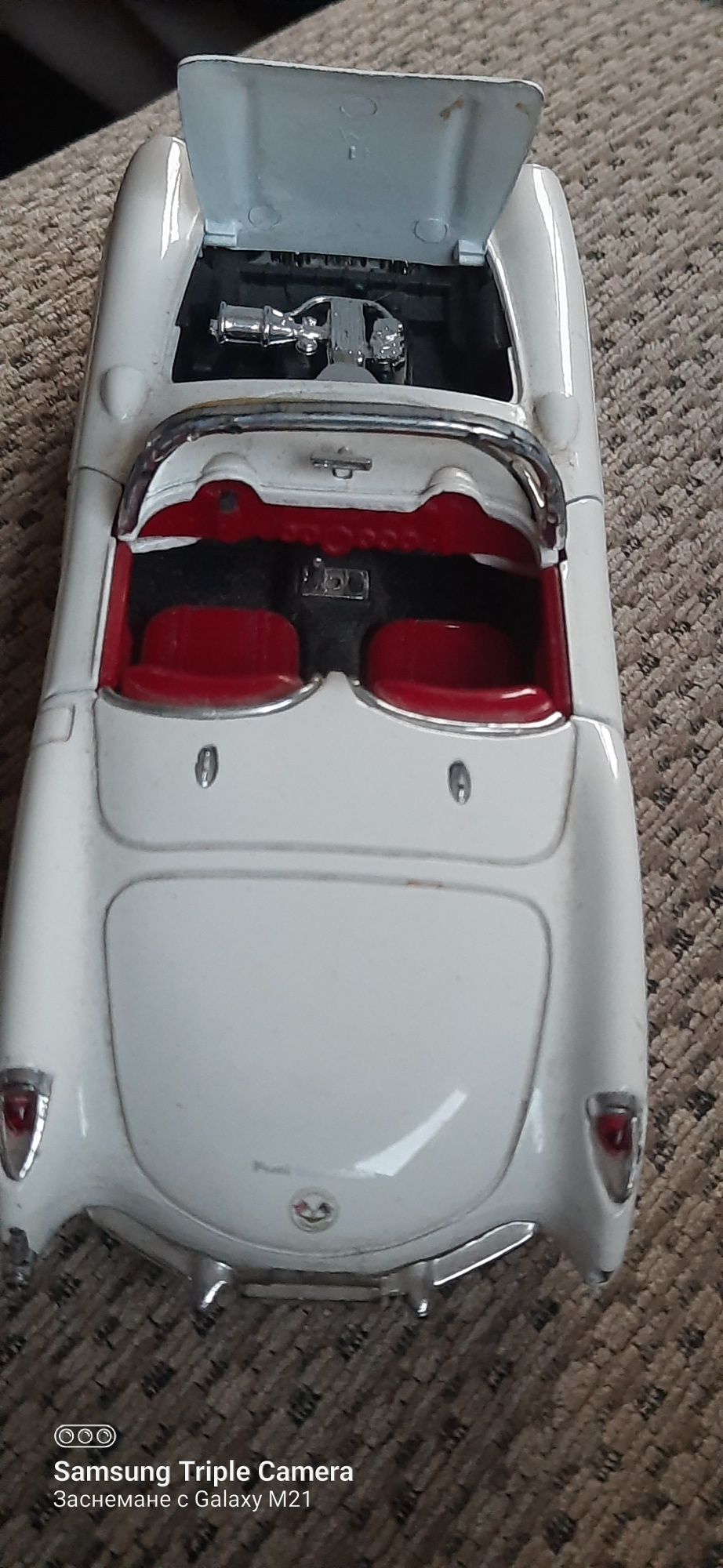 Chevrolet corvette 1957 convertible  мини модел класик автомобил 1:24