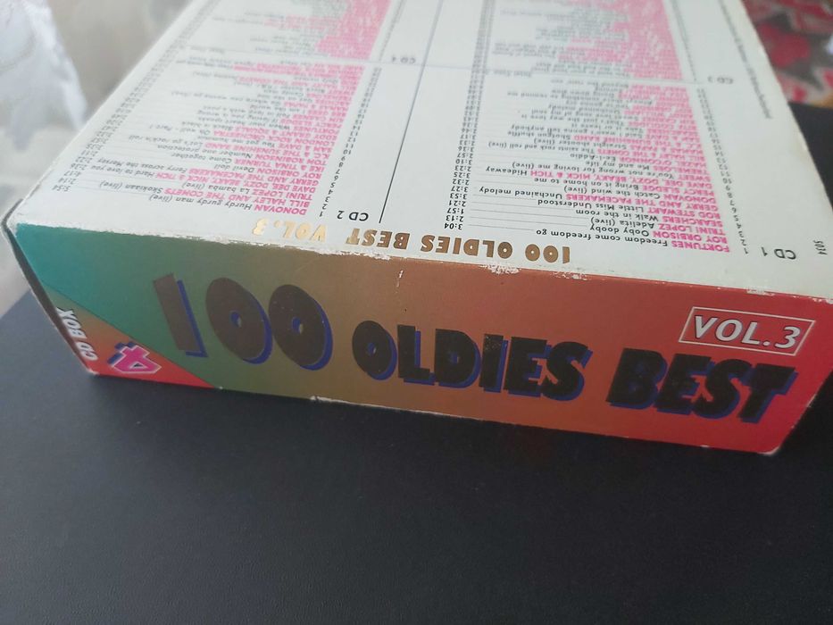 Muzica internationala (100 oldies best) in format CD track 4 discuri