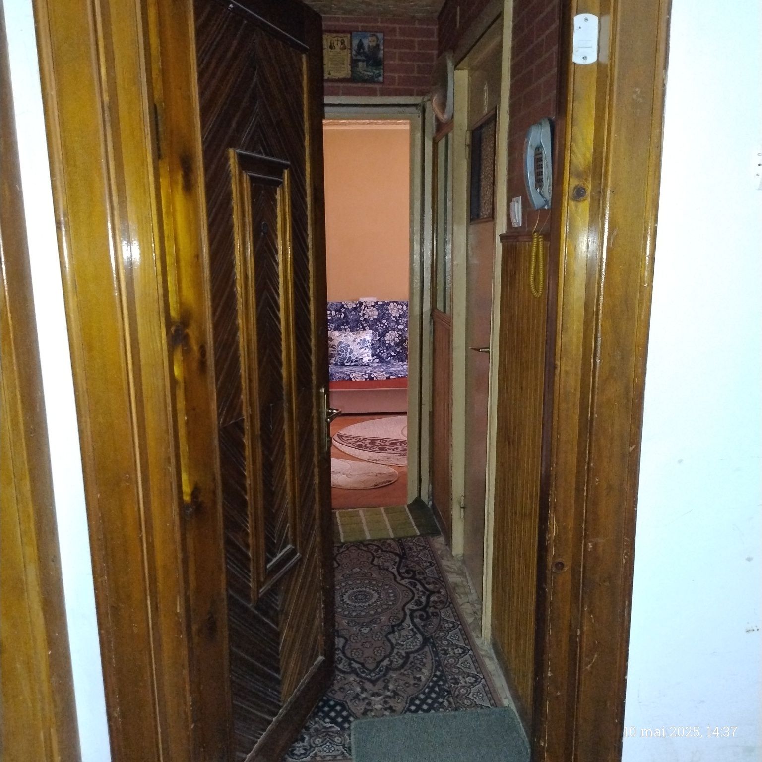 Vând apartament 2 camere, cartier Viitorului, etaj 1