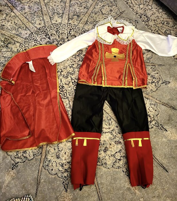 Costum muschetar/print copii 5-6 ani petrecere serbare party