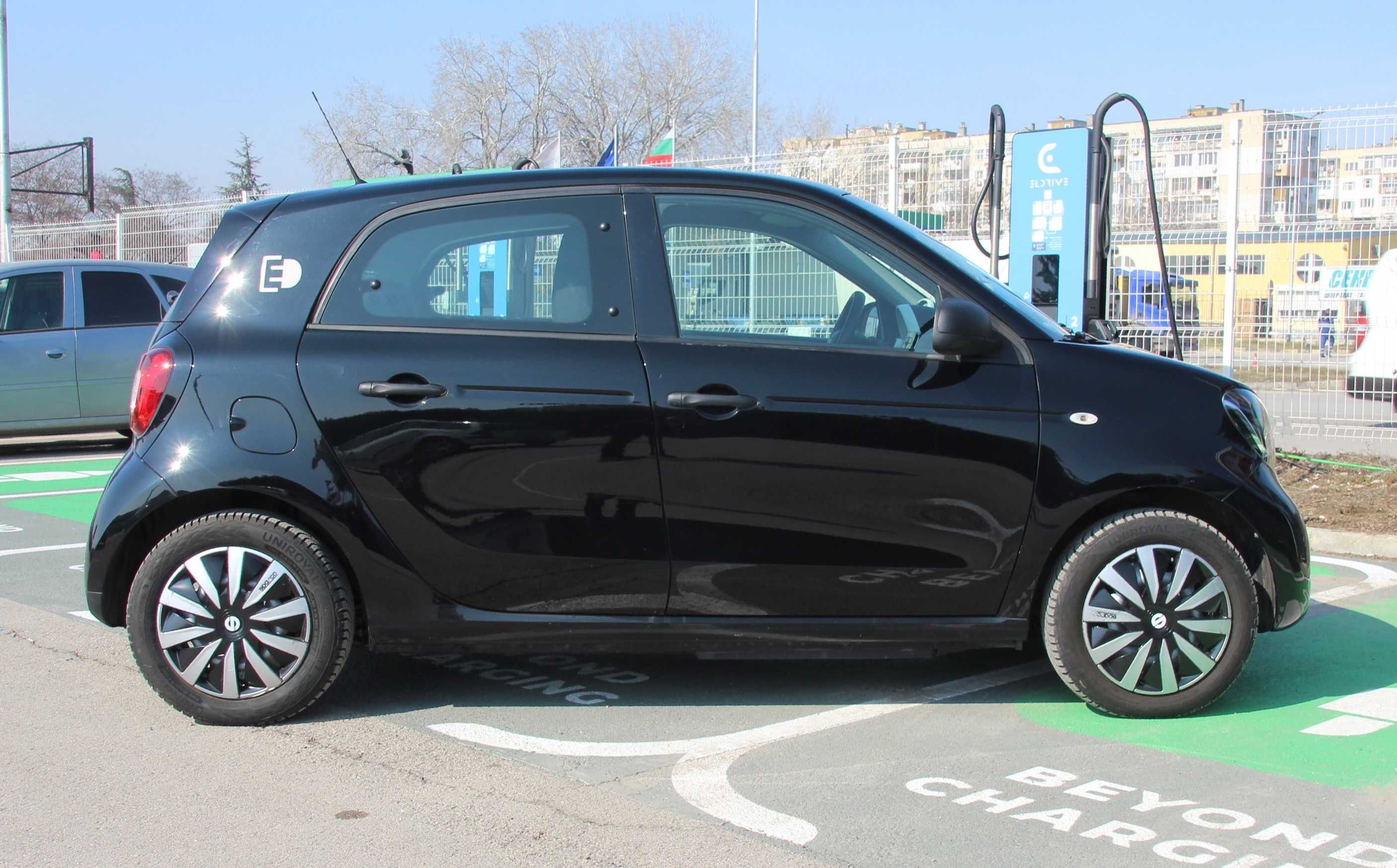 Smart ForFour  EQ LED  нов внос Германия