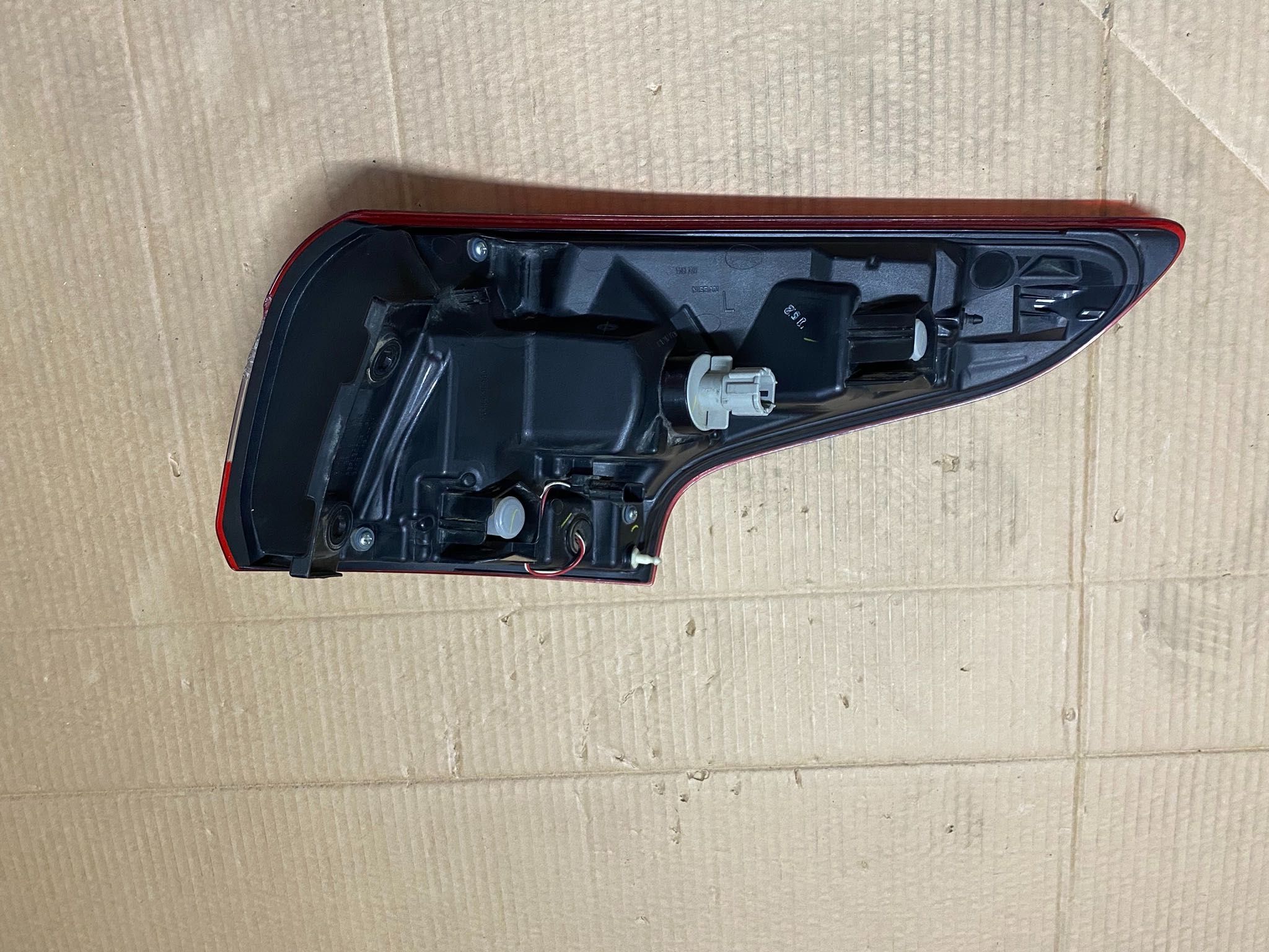 Lampa stop tripla stanga Nissan Qashqai 2013+ originala