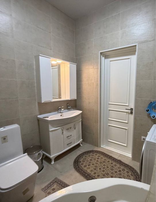 Юнусабад-16, Туркистон метро, Клиника 4х5 /5/9, 95м2, новый евроремонт