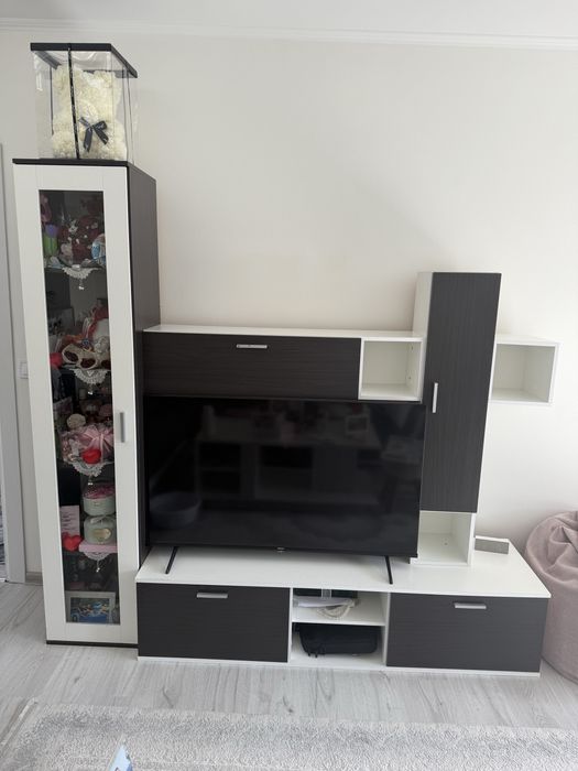 Секция  за хол