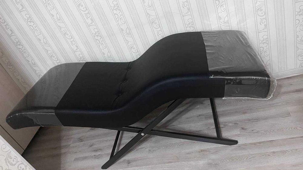 Стильная и удобная кушетка для салона красоты