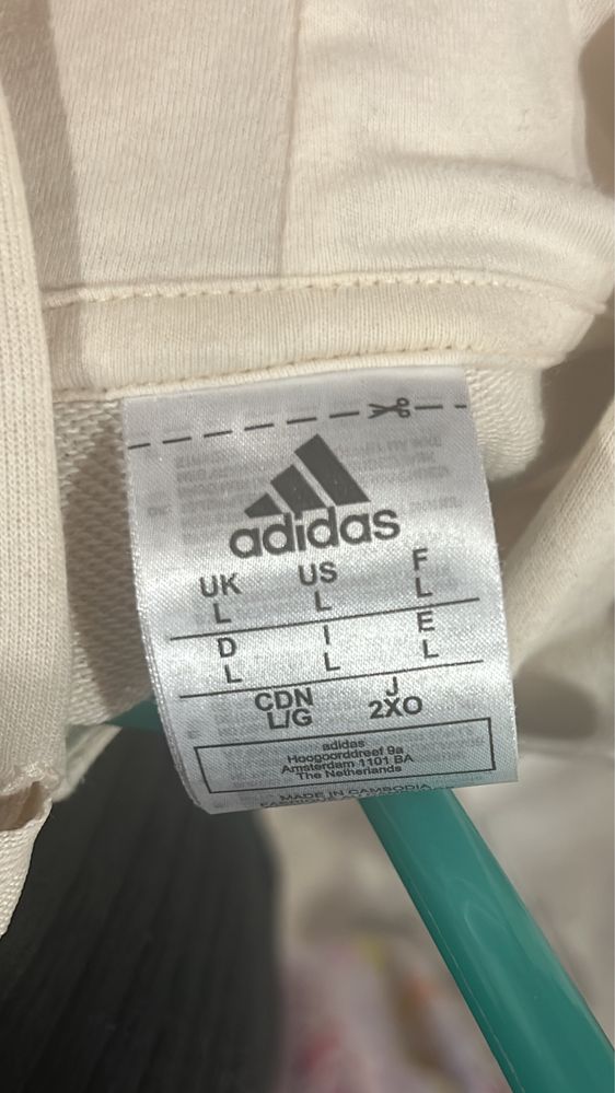 Adidas суитчър