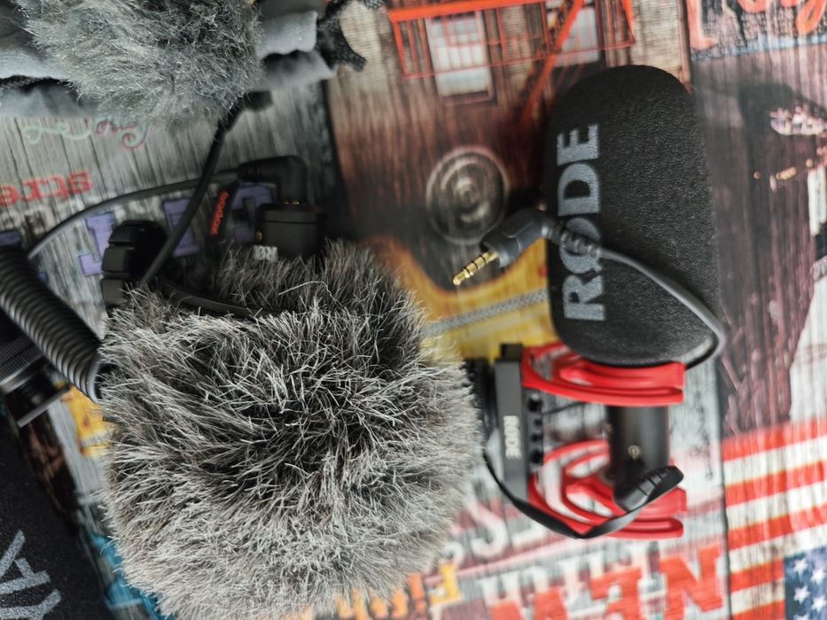 Microfoane (Rode, Boya, Sony, Saramonic si Zoom  shogun )