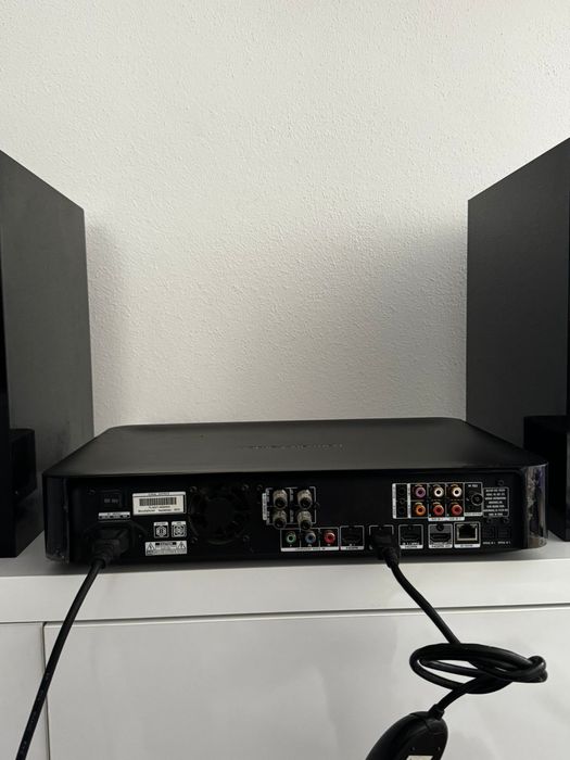 Harman Kardon BDS 275 – Blu-ray Disc System, cu telecomandă iluminată
