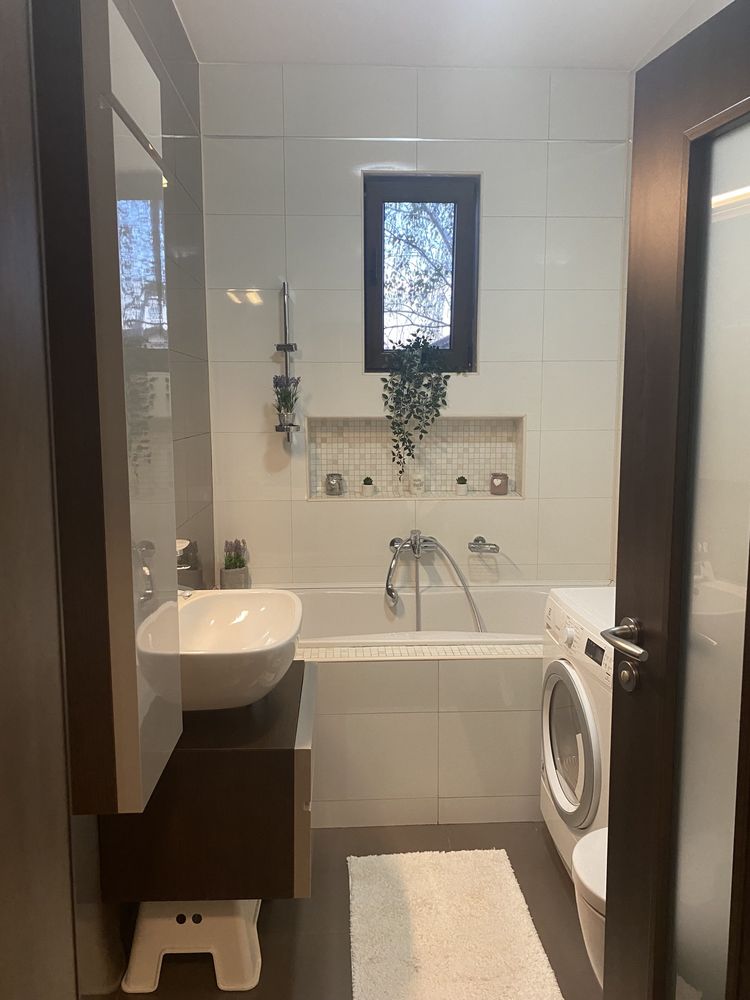 Inchiriez Ap 3 camere , loc dei parcare subterana Dobroesti Fundeni