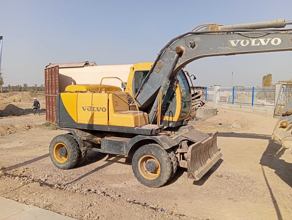 Volvo  130 ekskavator