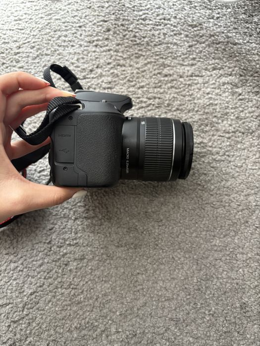 Canon EOS 200D + 3 obiective