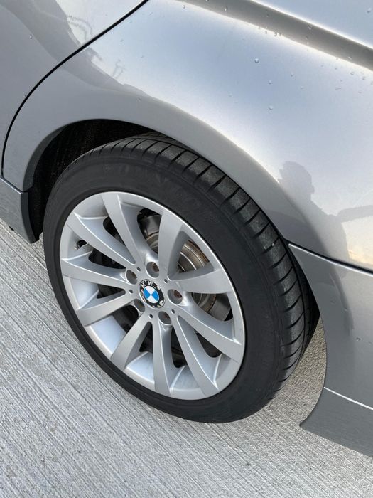 Vand BMW seria 3 e90 320D