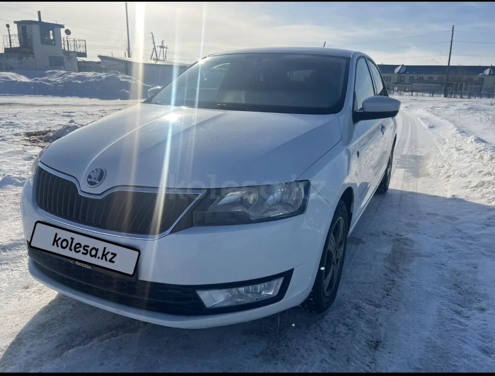 Продам Skoda Rapid 2015 год