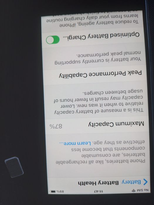 vând telefon iPhone 8  64 GB liber retea