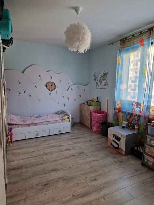 Тристаен апартамент под наем в ж.к. Лагера, 2198843