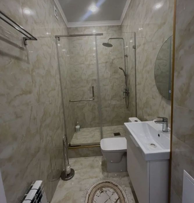 Oybek metroda 3 xonali kvartira arendaga beriladi.