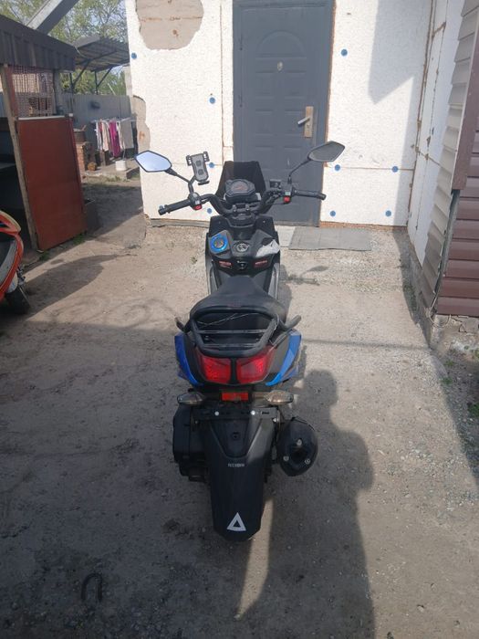 Продам самурай в отличном состоянии стоит на учёте