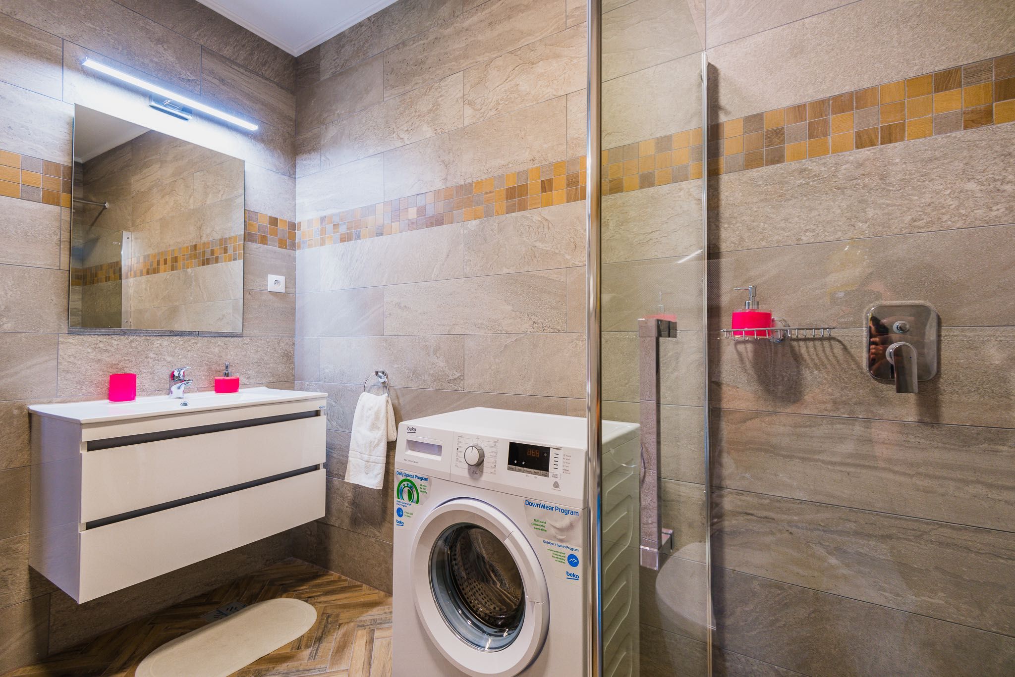 Persoana fizica vând apartament cu 2 cam.zona USAMV PLATINIA.com ZERO!