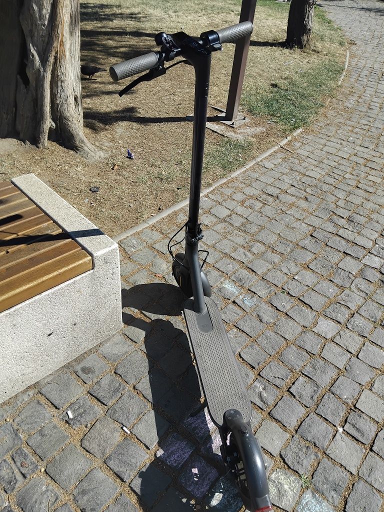 Trotinetă electrică