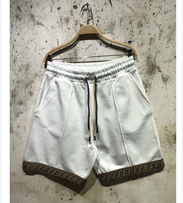 Pantaloni scurti fendi albi si gri lichidare