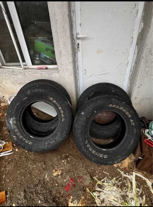 Зимни гуми 245/70/R16