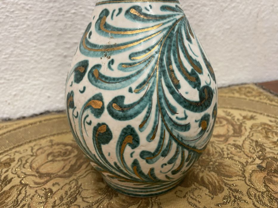 Португалска порцеланова бутилка