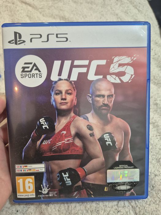 Игра за PS5 ,UFC5