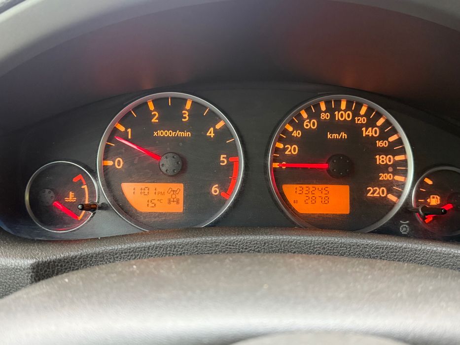 Nissan pathflinde 2008