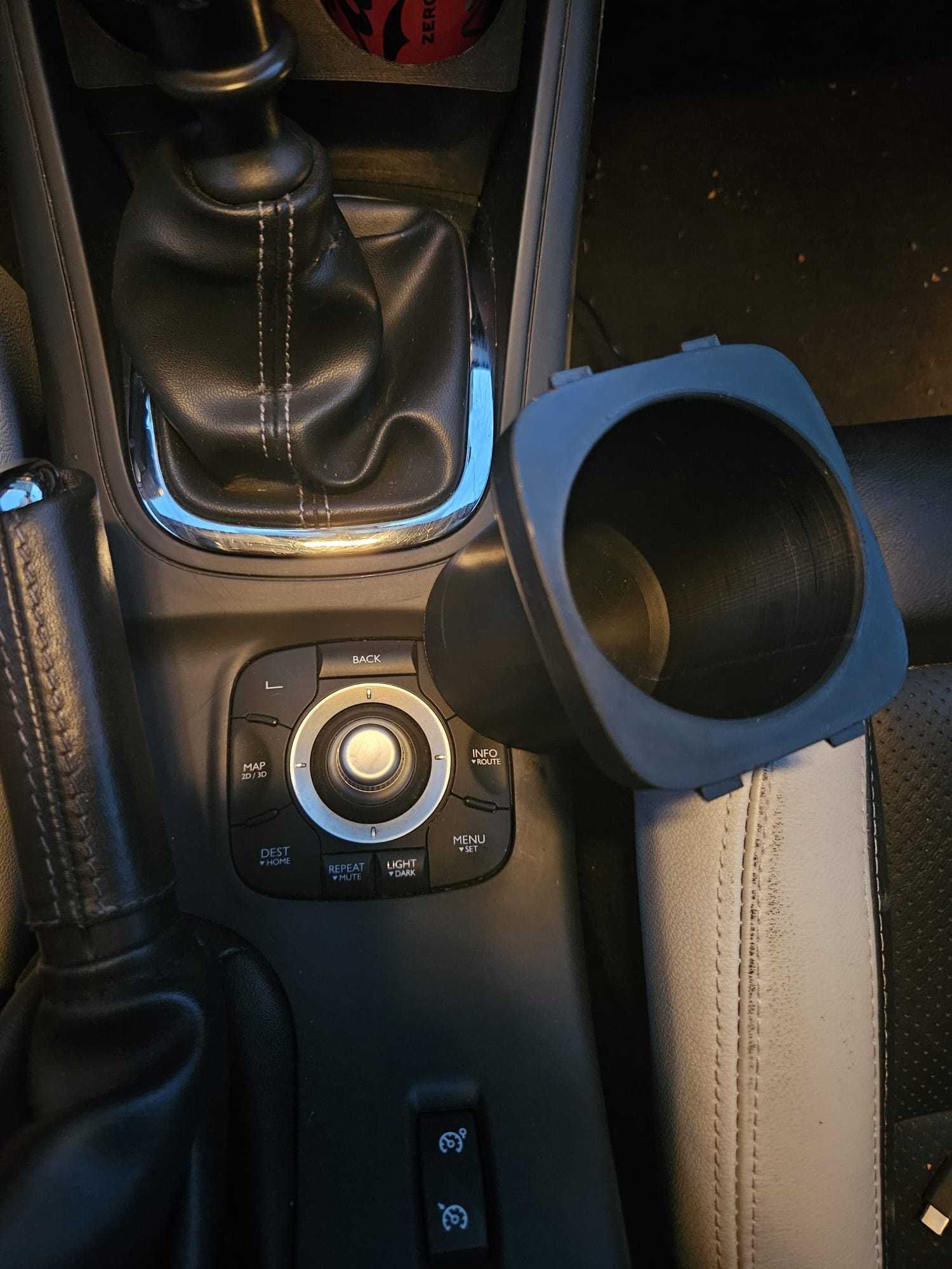 Suporturi Pahare Renault Megane 3
