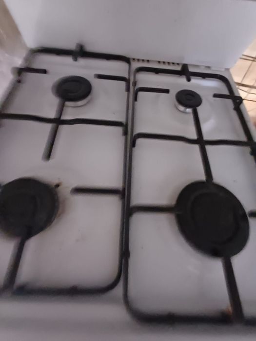 Газовая плита с электрической духовкой новая