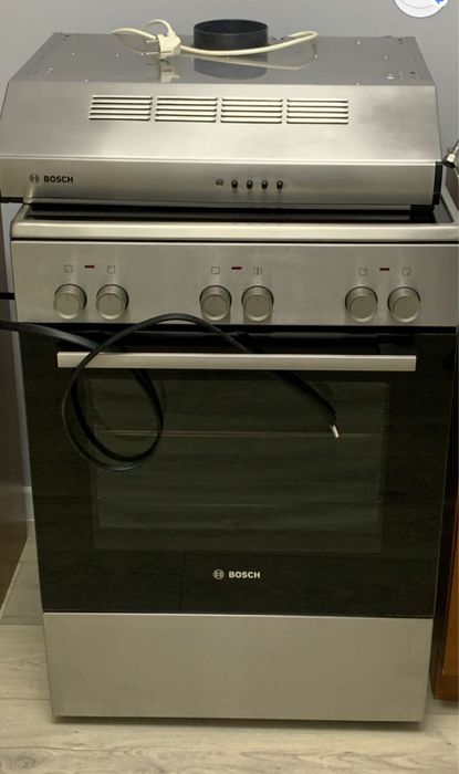 Продам плиту и вытяжку фирмы Bosch