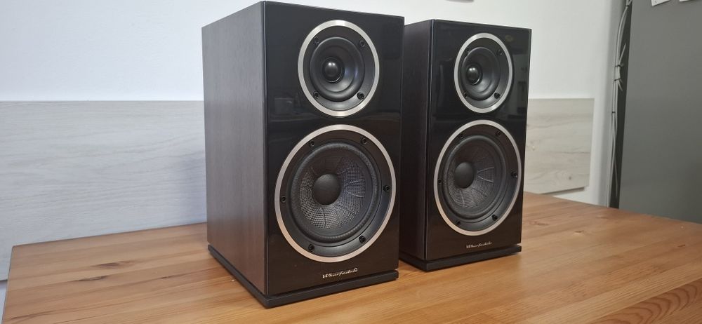 Boxe wharfedale diamond 225