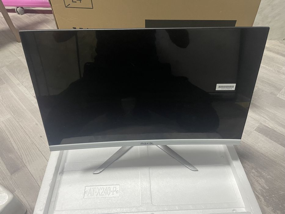 Моноблок MaxiCom