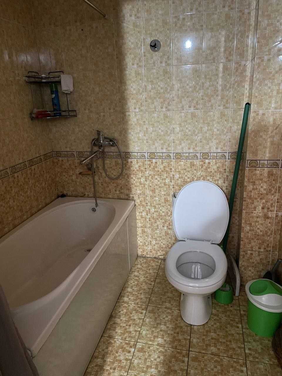 Корасу 6 массив 2/3/3, оилага (ЗАГС) ижарага берилади. Нархи 350 у.е.