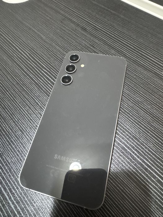 SAMSUNG S23 FE / 256 gb