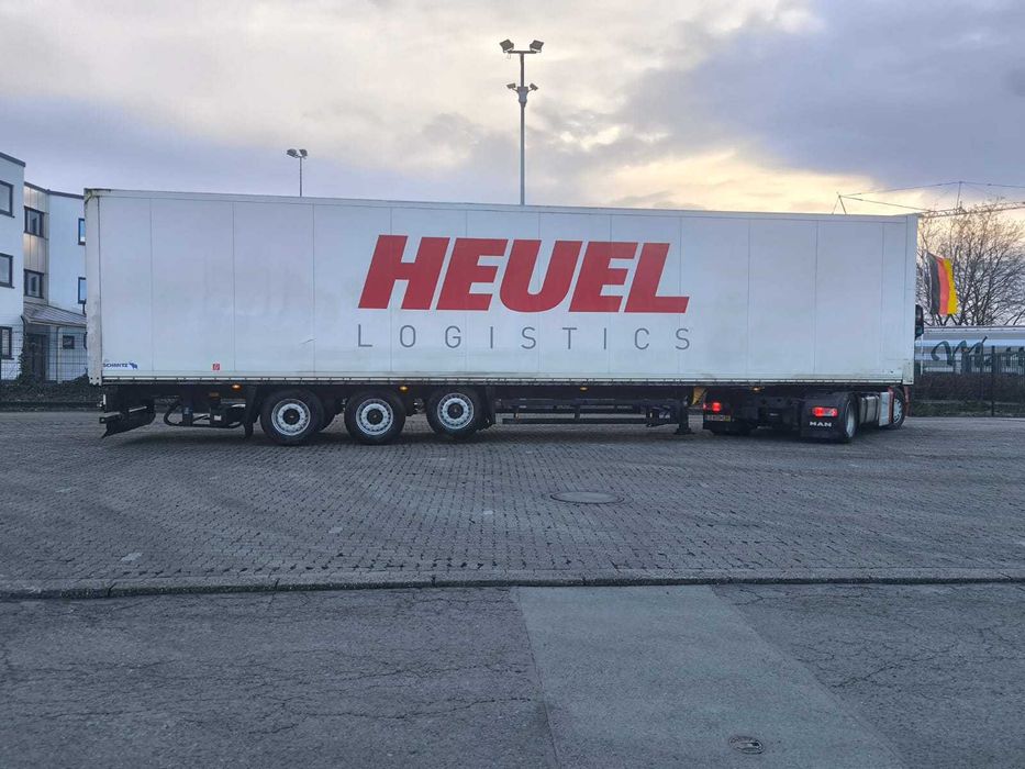 Remorca Schmitz 2008