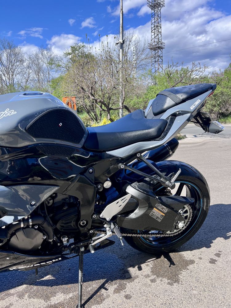 Kawasaki zx6r 636 ninja