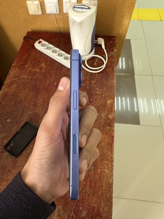iPhone 16 128gb     .