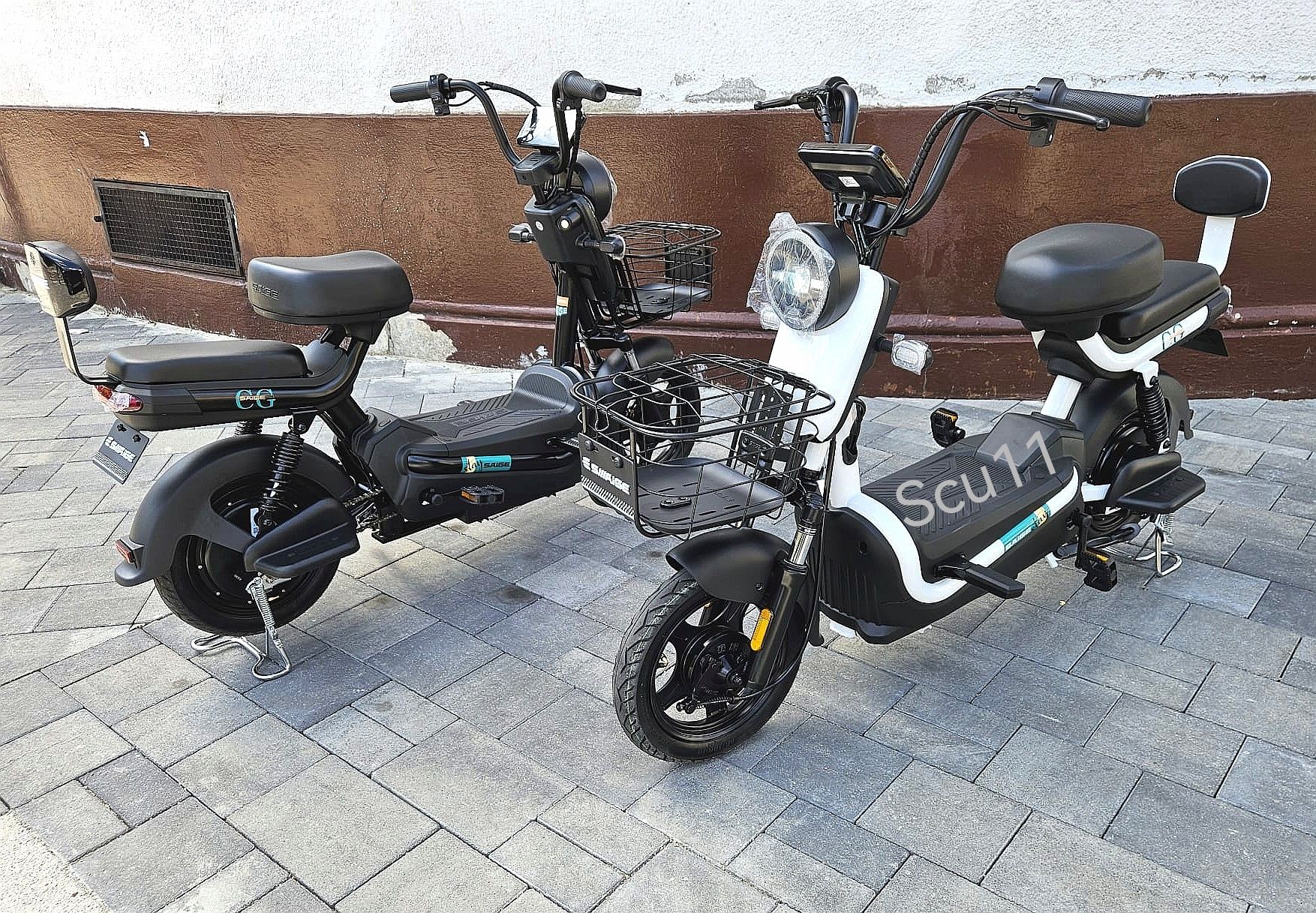 Scuter Electric Moped Fara Permis si Fara Inmatriculare 20Ah